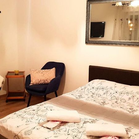 Central Apartment Dumdix Brasov Luaran gambar